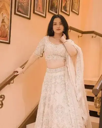 Escort Multai